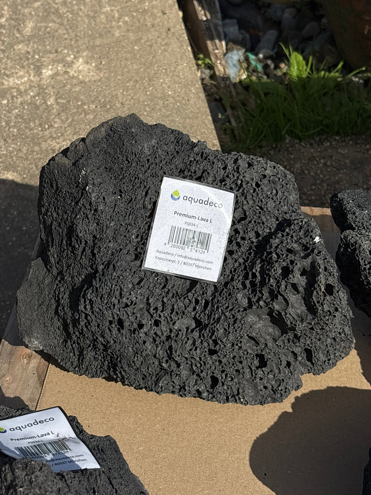 Premium-Lava Black