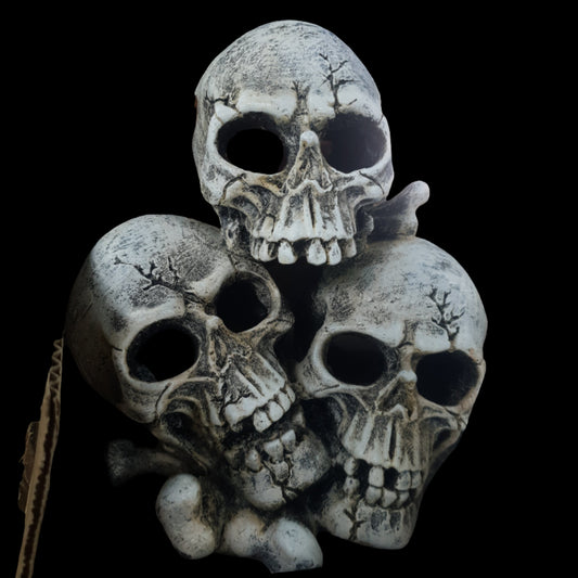 Triple Skulls 605 18x13x18cm Ornament